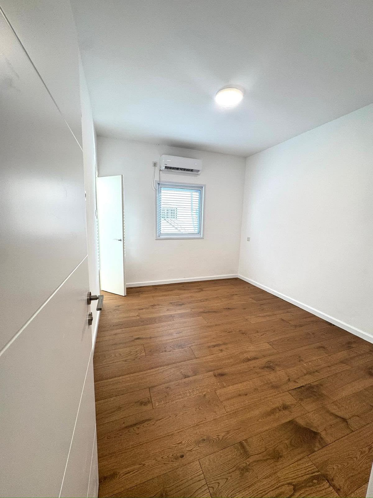 5 room rental in Lev HaIr