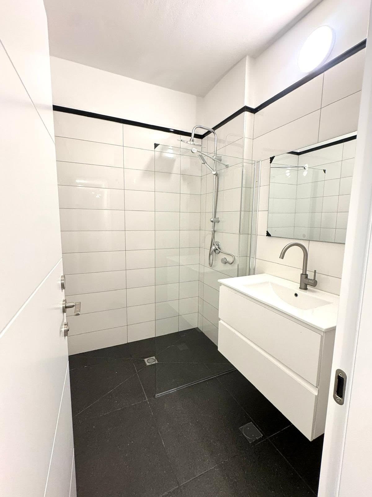 5 room rental in Lev HaIr - Photo 6