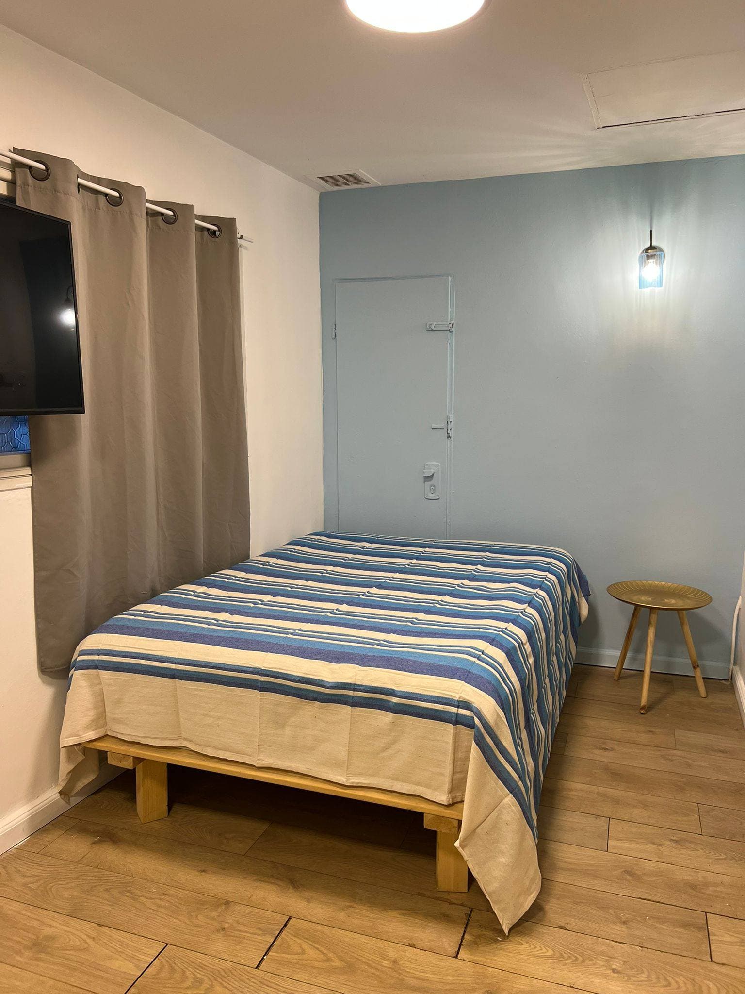 1 room rental in Jaffa