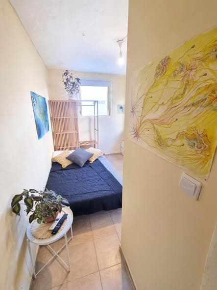 1 room rental in Kerem HaTeimanim
