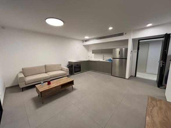 2 room rental in Neve Tzedek