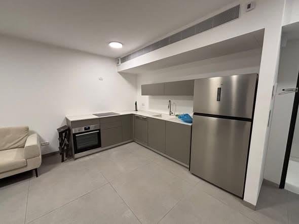 2 room rental in Neve Tzedek