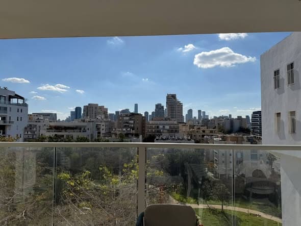 5.5 room rental in Ramat Aviv