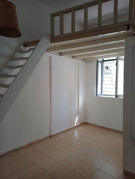 1 room rental in Neve Tzedek