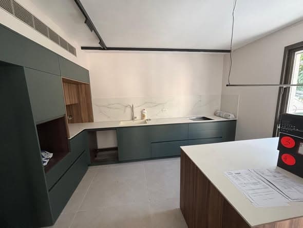 4 room rental in Neve Tzedek