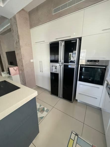 6 room rental in Old North
