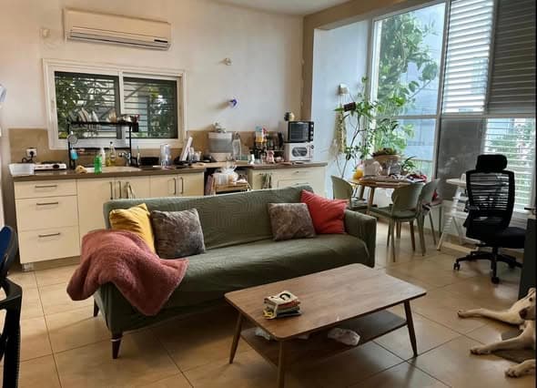 5 room rental in Old North