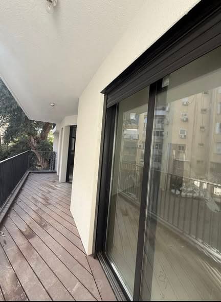 4 room rental in Lev HaIr