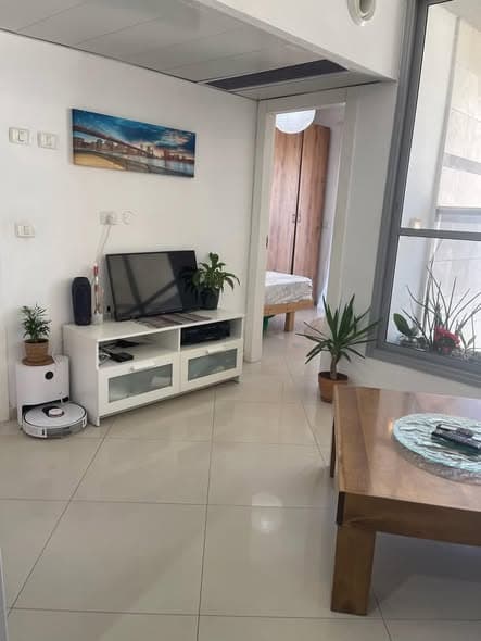 4 room rental in Lev HaIr