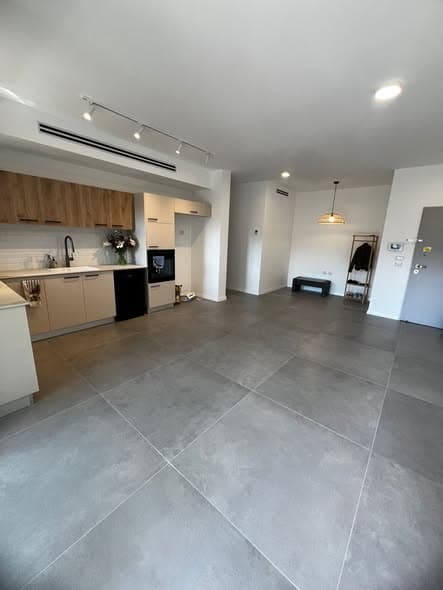 5 room rental in Ramat Aviv