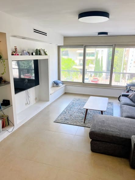 4.5 room rental in Ramat Aviv - Photo 1
