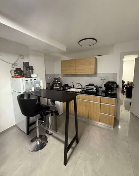2 room rental in Florentin - Photo 1