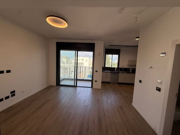 3 room rental in Lev HaIr - Photo 1