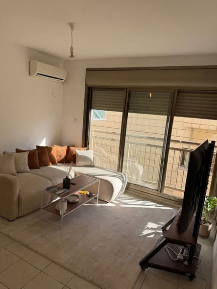 1.5 room rental in Florentin - Photo 2
