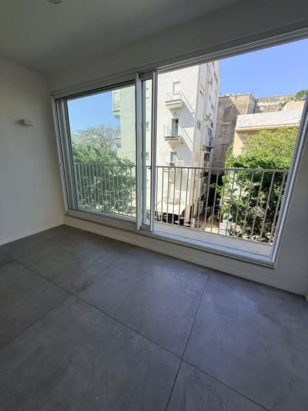 3 room rental in Lev HaIr - Photo 2