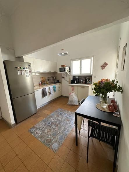 4 room rental in Old North