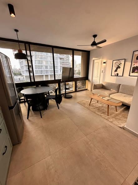 5 room rental in Old North - Photo 3