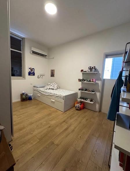 4 room rental in Old North - Photo 3