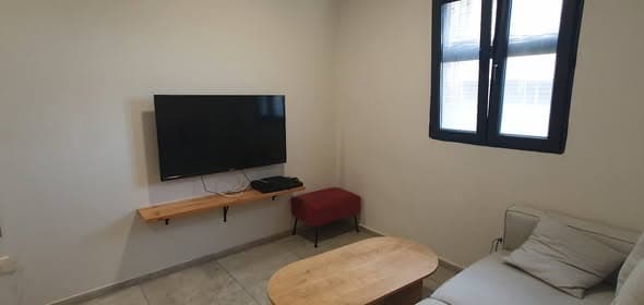 2 room rental in Florentin - Photo 1