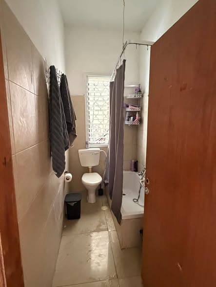 4 room rental in Florentin - Photo 3
