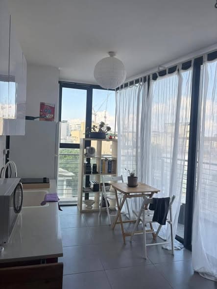 3 room rental in Florentin - Photo 1
