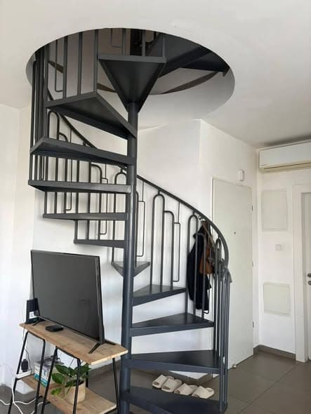 3 room rental in Florentin - Photo 4