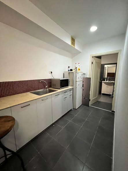 3 room rental in Old North - Photo 2