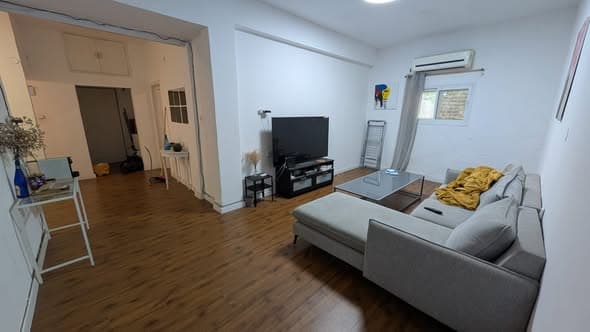 4 room rental in Old North - Photo 2