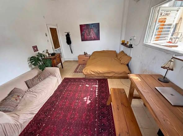  rental in Florentin - Photo 2