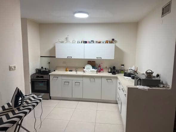 4 room rental in Old North - Photo 1