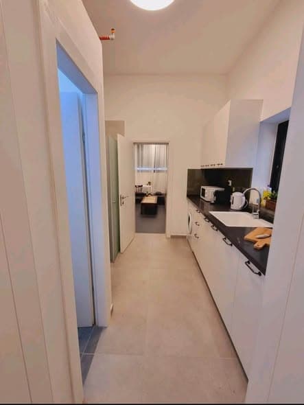 2 room rental in Florentin - Photo 4