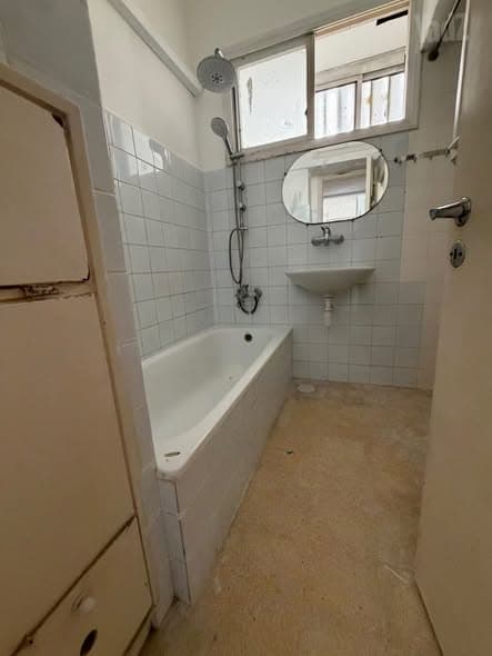 4 room rental in Lev HaIr - Photo 1