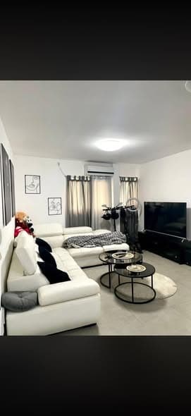 3 room rental in Florentin - Photo 2