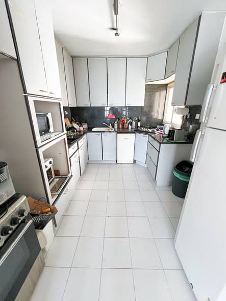 4 room rental in Ramat Aviv - Photo 4