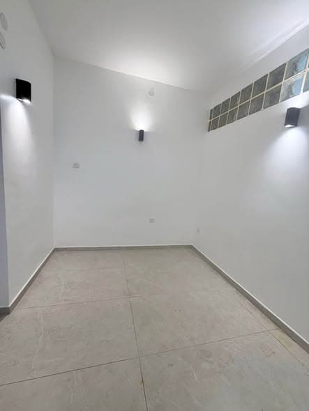 2 room rental in Lev HaIr - Photo 4