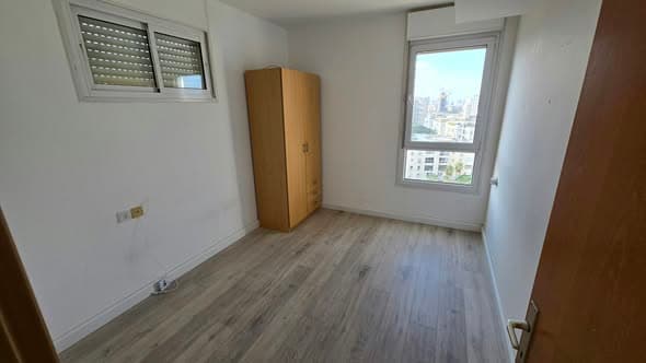 4 room rental in Old North - Photo 2