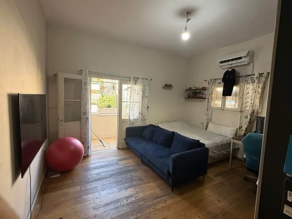 1 room rental in Lev HaIr