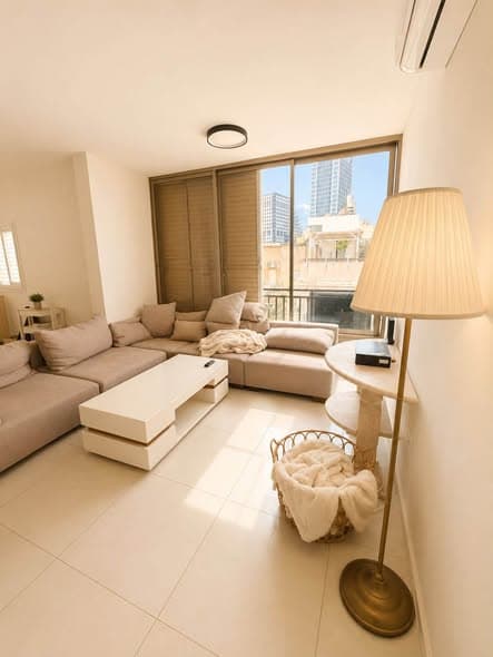 4 room rental in Lev HaIr