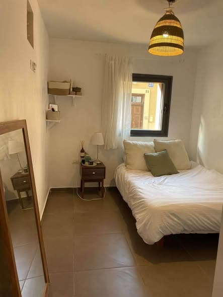 1 room rental in Neve Tzedek