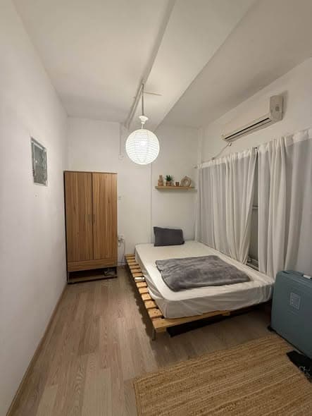 4 room rental in Old North - Photo 4