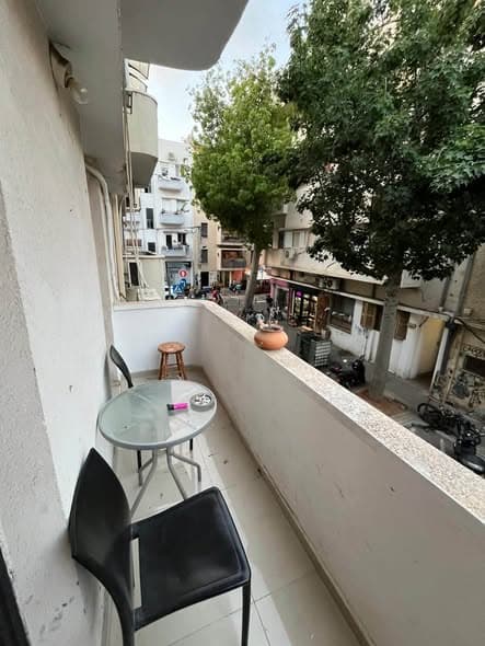 3 room rental in Florentin - Photo 2