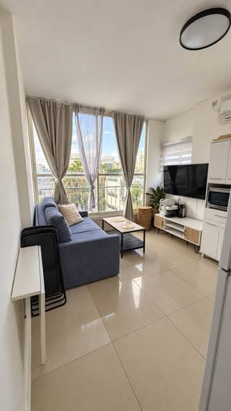 2 room rental in Old North - Photo 1