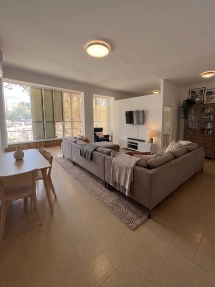 3 room rental in Old North - Photo 1
