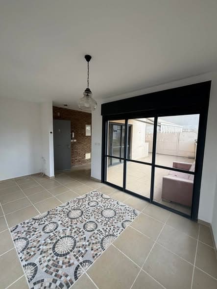 3 room rental in Lev HaIr - Photo 1