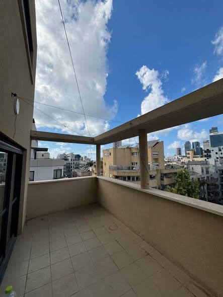 3 room rental in Lev HaIr - Photo 4