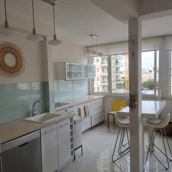 3 room rental in Old North - Photo 1
