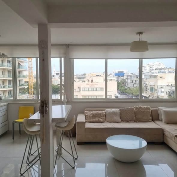 3 room rental in Old North - Photo 2