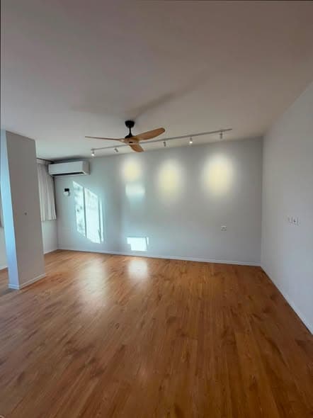 4 room rental in Old North