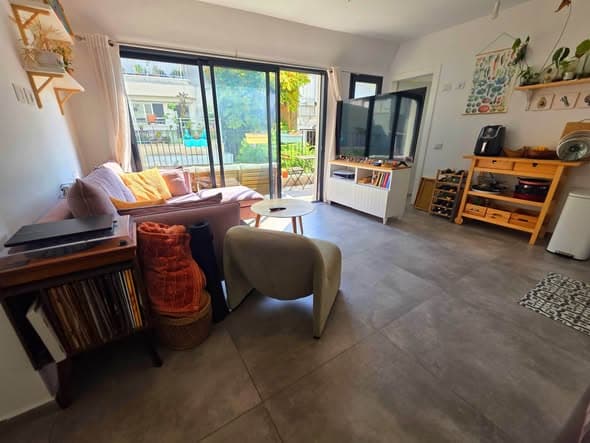 3 room rental in Lev HaIr