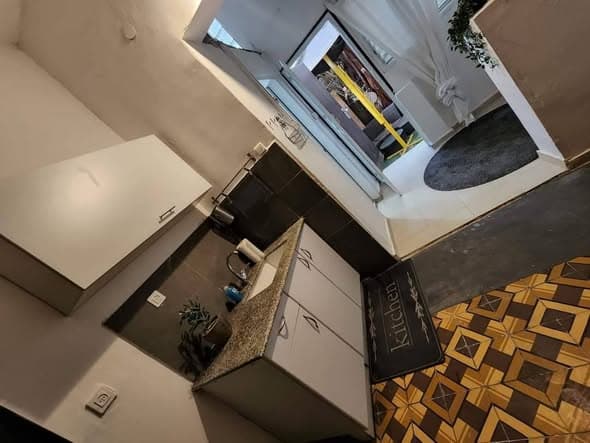 1 room rental in Florentin - Photo 2